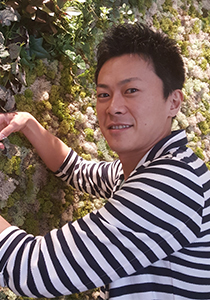takahashi_ph03.jpg